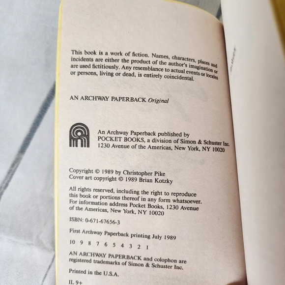 Vintage 80s 90s Christopher Pike Horror Paperback Novels Teen Fiction Set of 2 - Picture 7 of 8